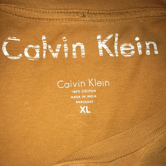 Calvin Klein Tee - Picture 3 of 3